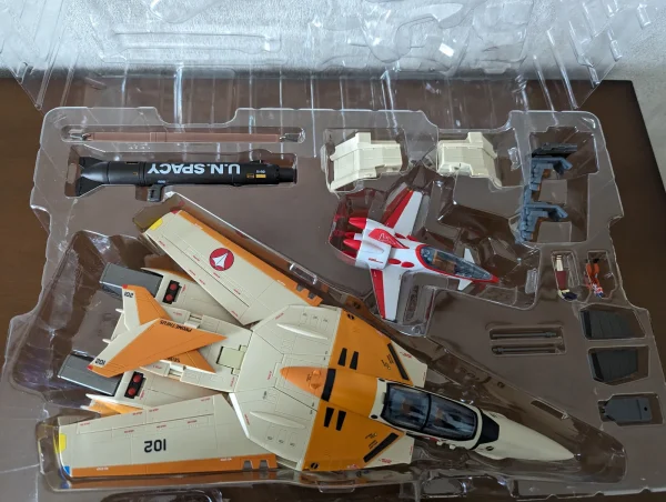 Bandai DX Chogokin Macross VF-1D Valkyrie & Fan Racer Figure - Robotech - 23012 - Image 12
