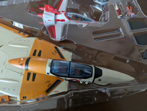 Bandai DX Chogokin Macross VF-1D Valkyrie & Fan Racer Figure - Robotech - 23012 - Image 13